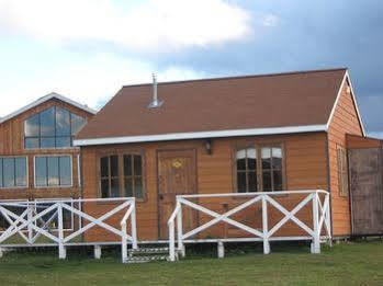 Hosteria Lago Tyndall Torres del Paine National Park Exterior photo