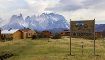 Hosteria Lago Tyndall Torres del Paine National Park Exterior photo