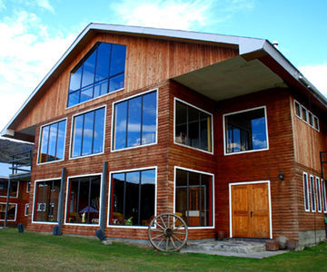 Hosteria Lago Tyndall Torres del Paine National Park Exterior photo